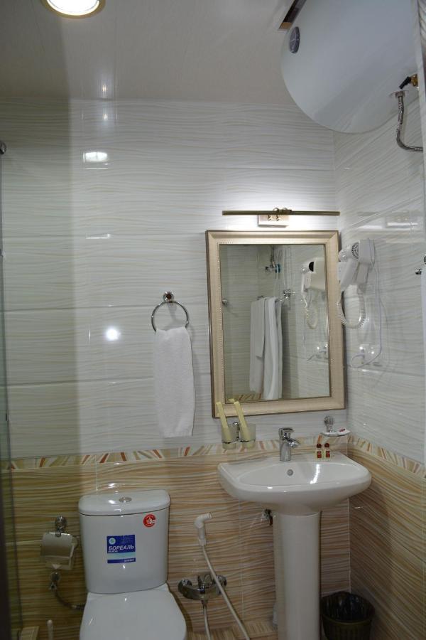Nur M Hotel Tashkent Exterior foto