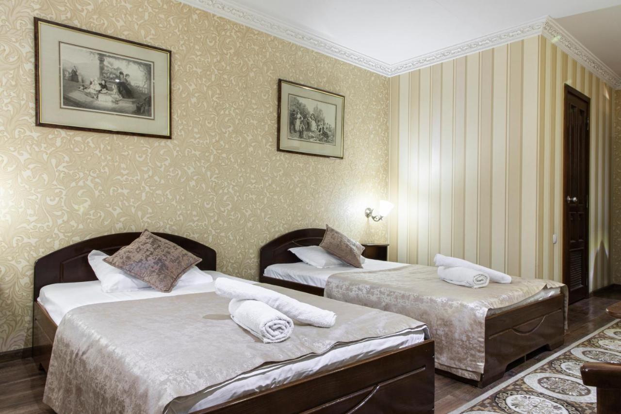 Nur M Hotel Tashkent Exterior foto