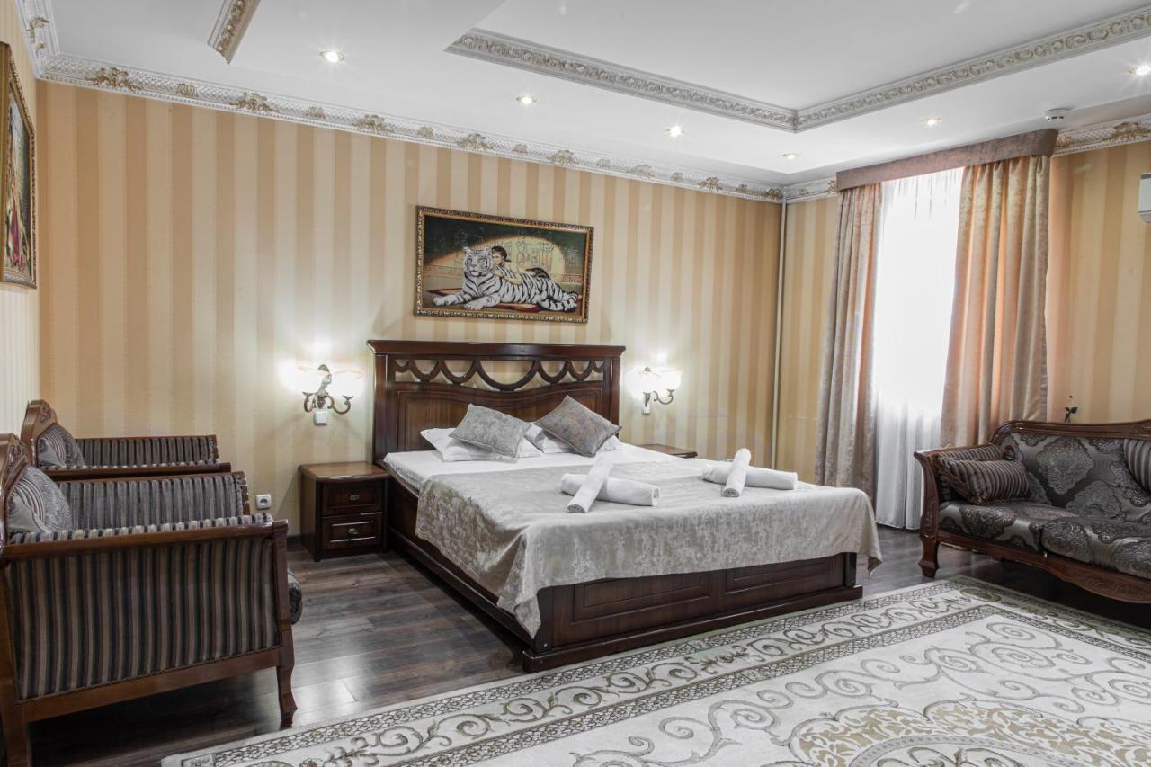 Nur M Hotel Tashkent Exterior foto