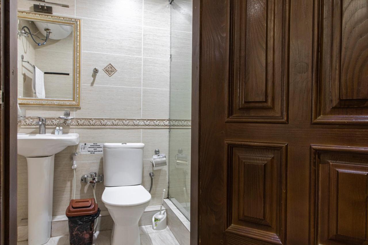 Nur M Hotel Tashkent Exterior foto