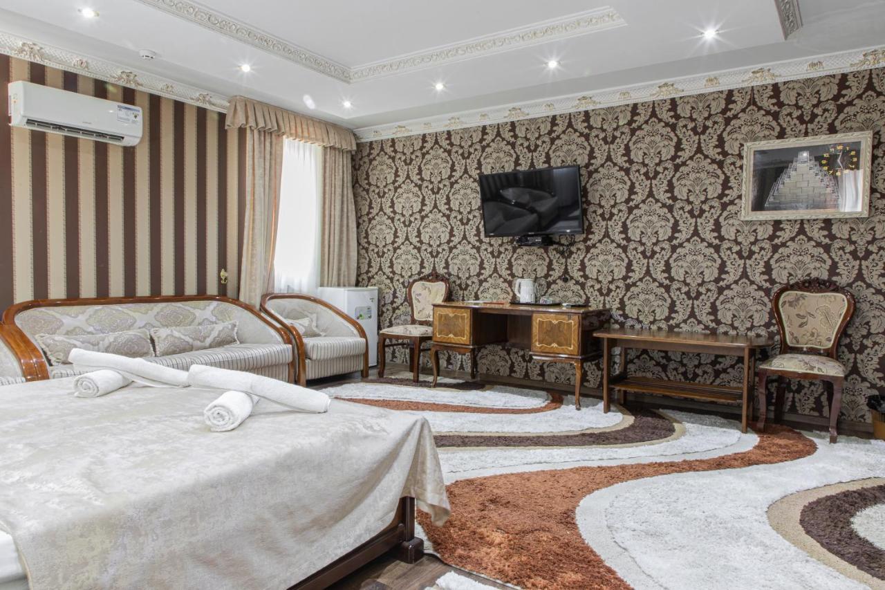 Nur M Hotel Tashkent Exterior foto