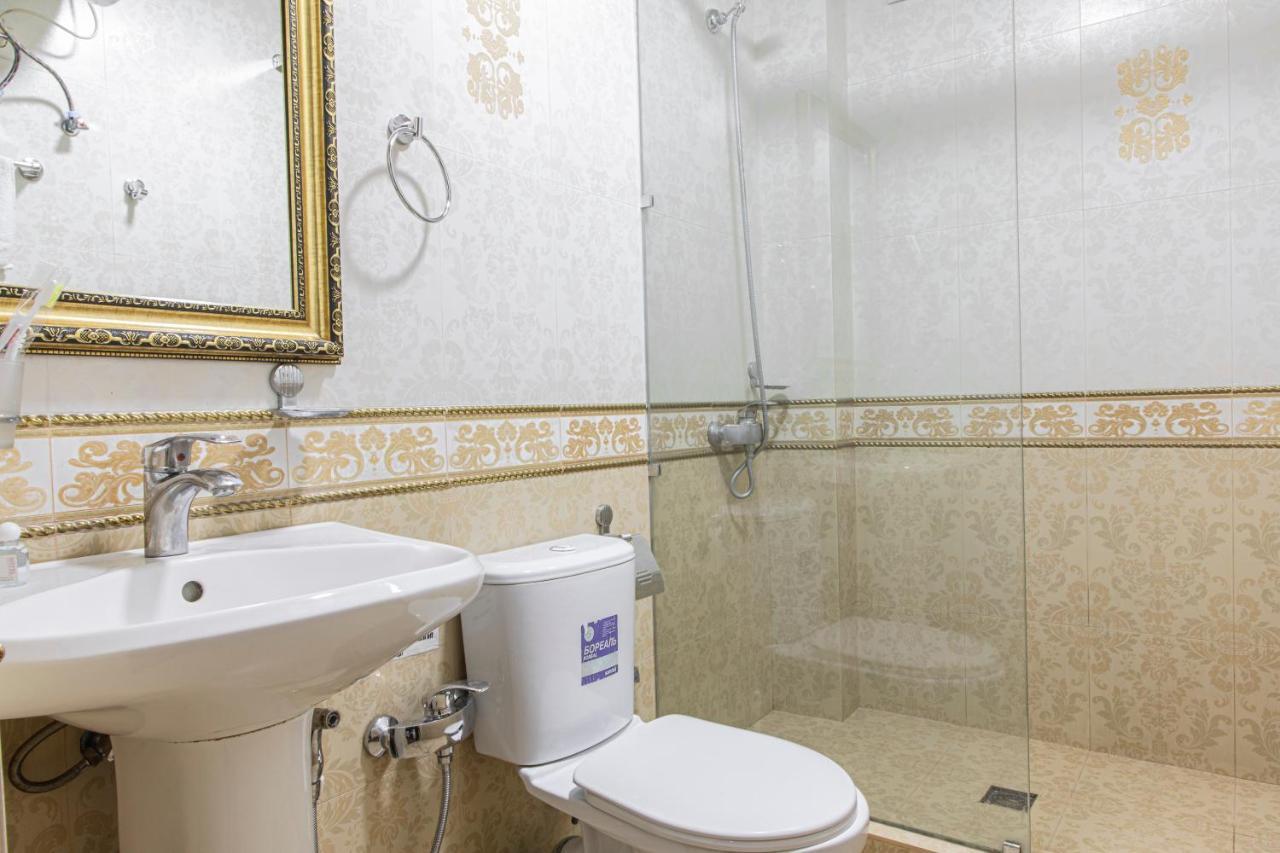 Nur M Hotel Tashkent Exterior foto