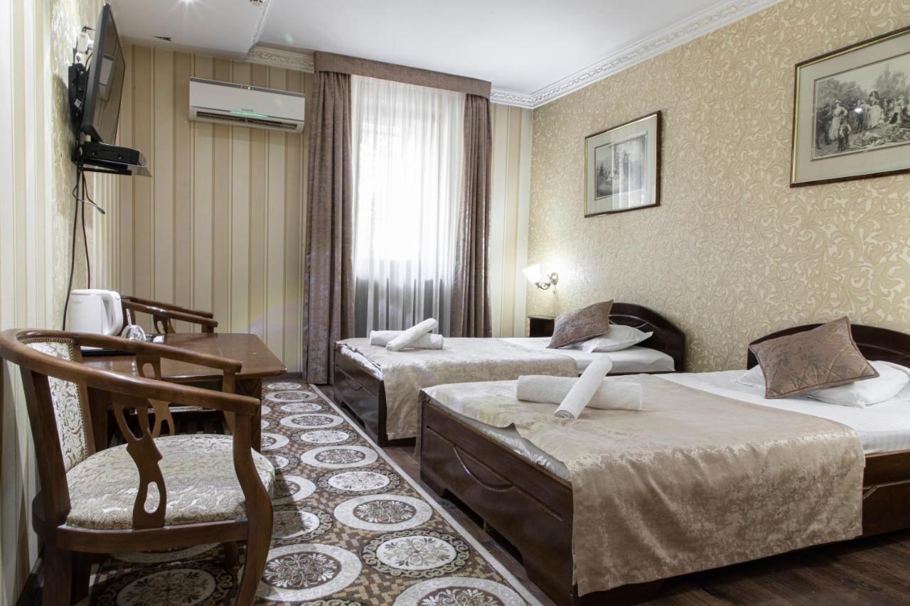 Nur M Hotel Tashkent Exterior foto